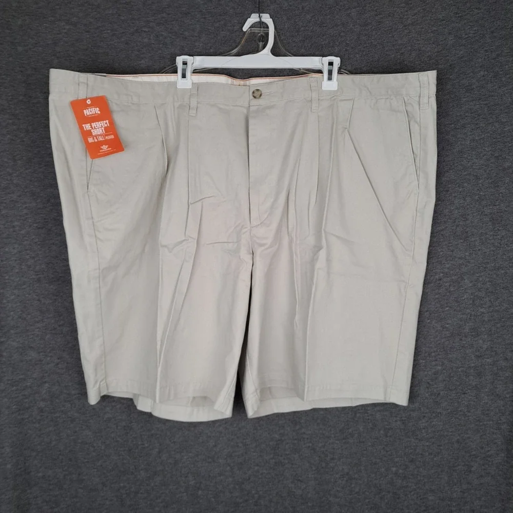 Dockers Shorts Perfect Short Big Tall Pleated Porcelain Khaki Men Size 56 NWT
